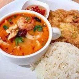 ข้าวไข่เจียว+ต้มยำรวมมิตรน้ำใส