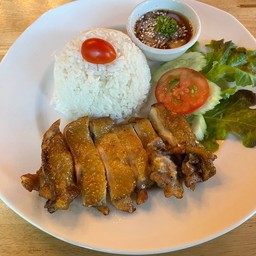 ข้าวไก่ย่างจิ้มแจ่ว