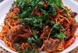 เนื้อปลาทอดกรอบผัดเผ็ด