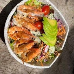 สลัดกุ้งย่างอโวคาโด้