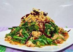 ยำยอดฟักแม้ว