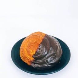 ครัวซองต์ดาร์กช็อกโกแลต