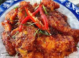 เนื้อปลาผัดพริกแกง