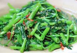 ผัดผักบุ้งไฟแดง