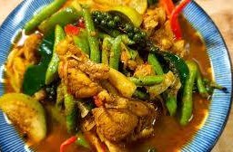 แกงป่าหมูหรือไก่