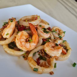 กุ้ง หมึก คั่วพริกเกลือ