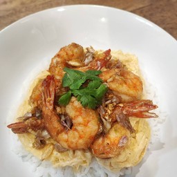 ข้าวไข่ข้นกุ้งกระเทียม