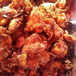 หนังไก่ทอด