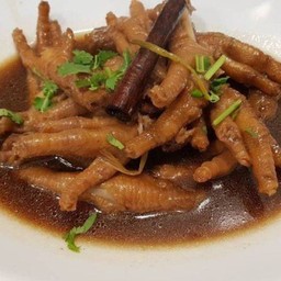 ตีนไก่ตุ๋น