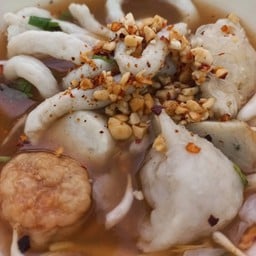 เส้นปลารวมมิตรน้ำใส