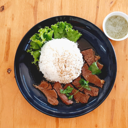 ข้าวหน้าเนื้อตุ๋น