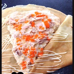 เครปทูน่ามายองเนสไข่กุ้ง Tuna Mayonnaise Tobiko