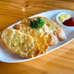 ขนมปังกระเทียมชีส