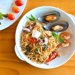 สปาเกตตี้ผัดขี้เมาทะเล