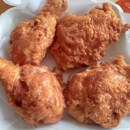 ชุดไก่ทอดรวม 4 ชิ้น