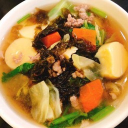 แกงจืดสาหร่าย + เต้าหู้