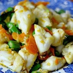 เนื้อปูผัดพริกเหลือง