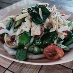 ร้านลาบอร่อยเลิศ สาขาบ้านกนองไผ่