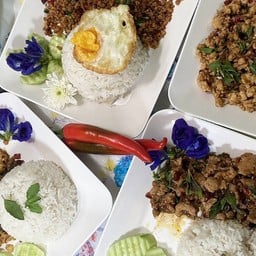 ร้านกะเพรา ท้องร้อง