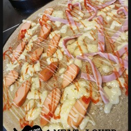 เครปแฮมไส้กรอกมอสซาเรลล่าชีส Meat Lover