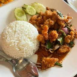 ข้าวยำไก่แซ่บ