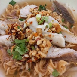 เส้นใหญ่ปลาสดน้ำใส