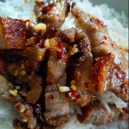 หมูกรอบคั่วพริกเกลือ