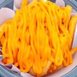 เฟรนฟรายเขย่าราดซอสชีส