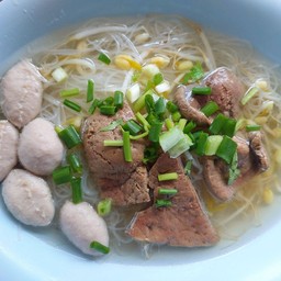 ก๋วยเตี๋ยวลูกชิ้น+ตับ