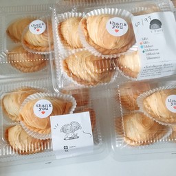 [อร่อยซ่ากับโค้ก] เซ็ทกะหรี่ปั้บไส้รวม 8 ตัว +  โค้ก ออริจินัล (ขวด) 