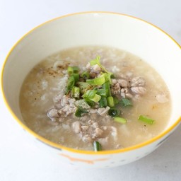 ข้าวต้มหมูสับ