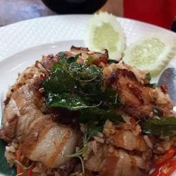 กะเพราแท้ไทเกอร์ เสือโฮกเผ็ดคั่วพริกแห้ง ปากช่อง