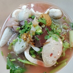 เกาเหลาเย็นตาโฟ