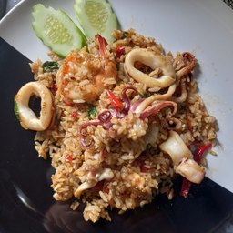 ข้าวผัดกระเพราคลุก