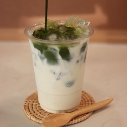 Ice Matcha Latte