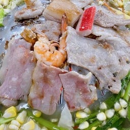 หมูกระทะชุดใหญ่