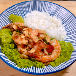 ข้าวกุ้งทะลักกระเทียมพริกไทย
