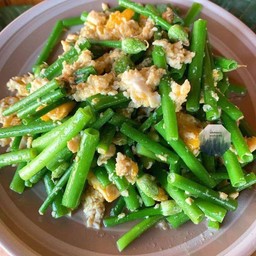 ร้านกับข้าวบ้านๆจัดจ้านทุกเมนู -