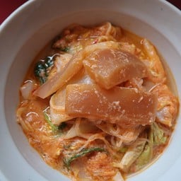 สุกี้น้ำ ปลาหมึกกรอบ