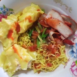 เกี๊ยวกุ้งลุงป้า