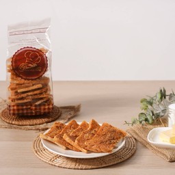 ขนมปังเนยสด พริกเผาหมูหยอง อบกรอบ