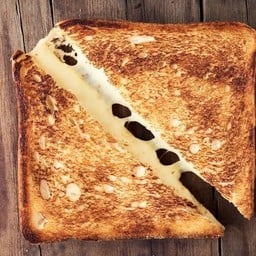 Cheese Grill Sandwich (Veg)