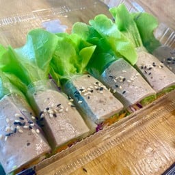 โรล หมูยอ
