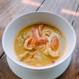 แกงคั่วกุ้งหน่อไม้ดอง