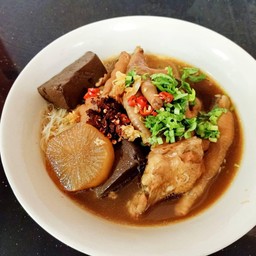ก๋วยเตี๋ยวไก่ตุ๋น ป้าวงเดือน