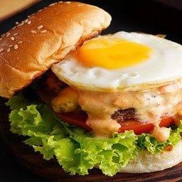 Double Egg Burger เบอร์เกอร์ดับเบิ้ลไข่