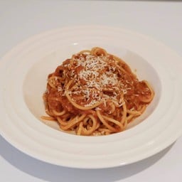 สปาเก็ตตี้ซอสมะเขือเทศหมู