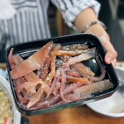 ปลาหมึกกรอบ