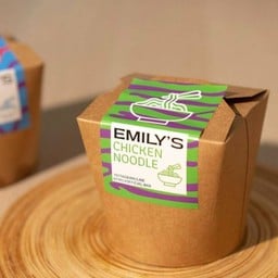 เส้นหมี่ไก่ฉีกเอมิลี่