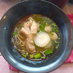 ก๋วยเตี๋ยวไก่น้ำใส